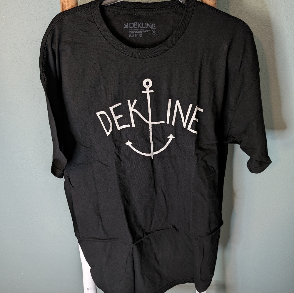 NWT Dekline tee